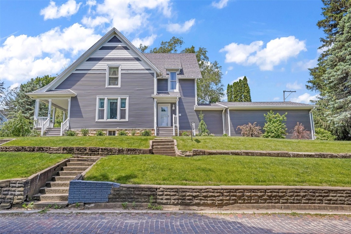 Walnut St, Monticello, IA 52310