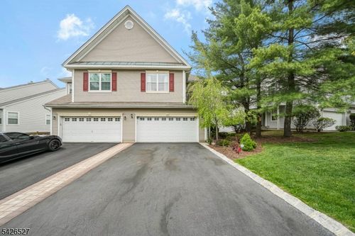 110 Warbler Dr, Wayne, NJ, 07470-8471 | Card Image