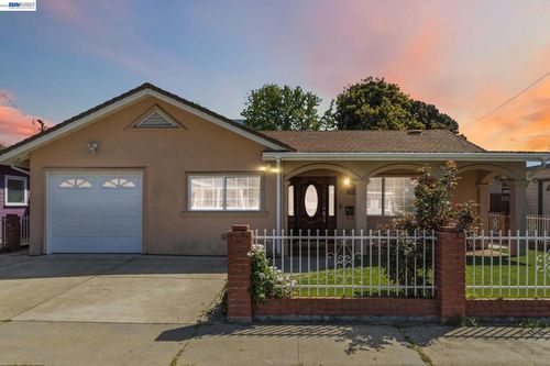 266 Jerilynn Ln, Hayward, CA, 94541-7522 | Card Image
