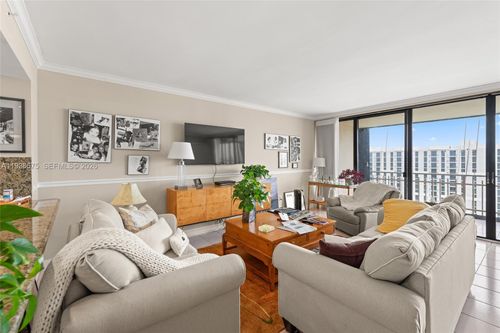 1554-11113 Biscayne Blvd, Miami, FL, 33181-3442 | Card Image