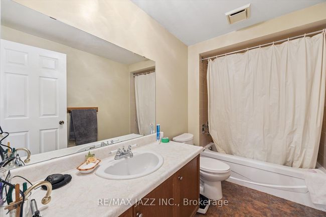 24 Large Cres, House other with 3 bedrooms, 3 bathrooms and 1 parking in Ajax ON | Image 20