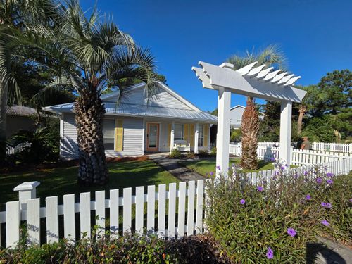135 Gulf Winds Way, Santa Rosa Beach, FL, 32459-4185 | Card Image
