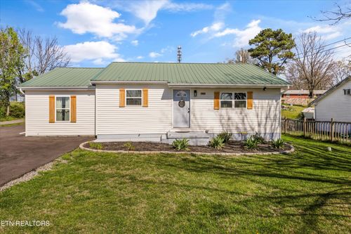 2925 Patrick Ave, Maryville, TN, 37804-2845 | Card Image