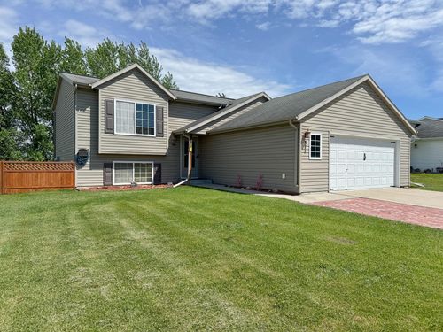 311 Cardinal Pl, Audubon, MN, 56511-9547 | Card Image
