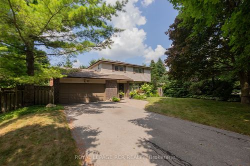 27 Westview Cres, Palgrave, ON, L7E0E2 | Card Image
