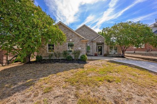 224 Maplewood S, Kyle, TX, 78640-5268 | Card Image