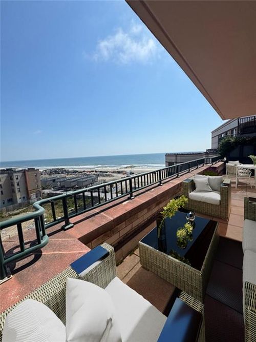 ph-7f-136 Beach 117th St, Rockaway Park, NY, 11694-2078 | Card Image