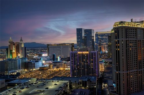 2515-135 E Harmon Ave, Las Vegas, NV, 89109-4503 | Card Image