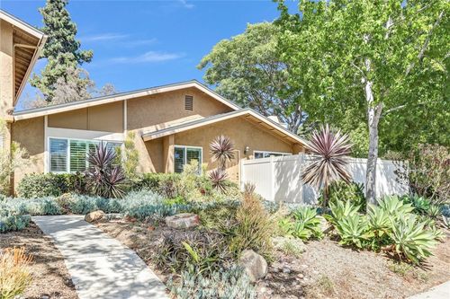 1940 Park Dale Ln, Encinitas, CA, 92024-3115 | Card Image
