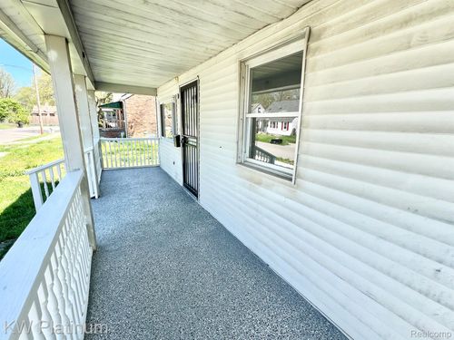 17184 Detroit St, Detroit, MI, 48224-2236 | Card Image