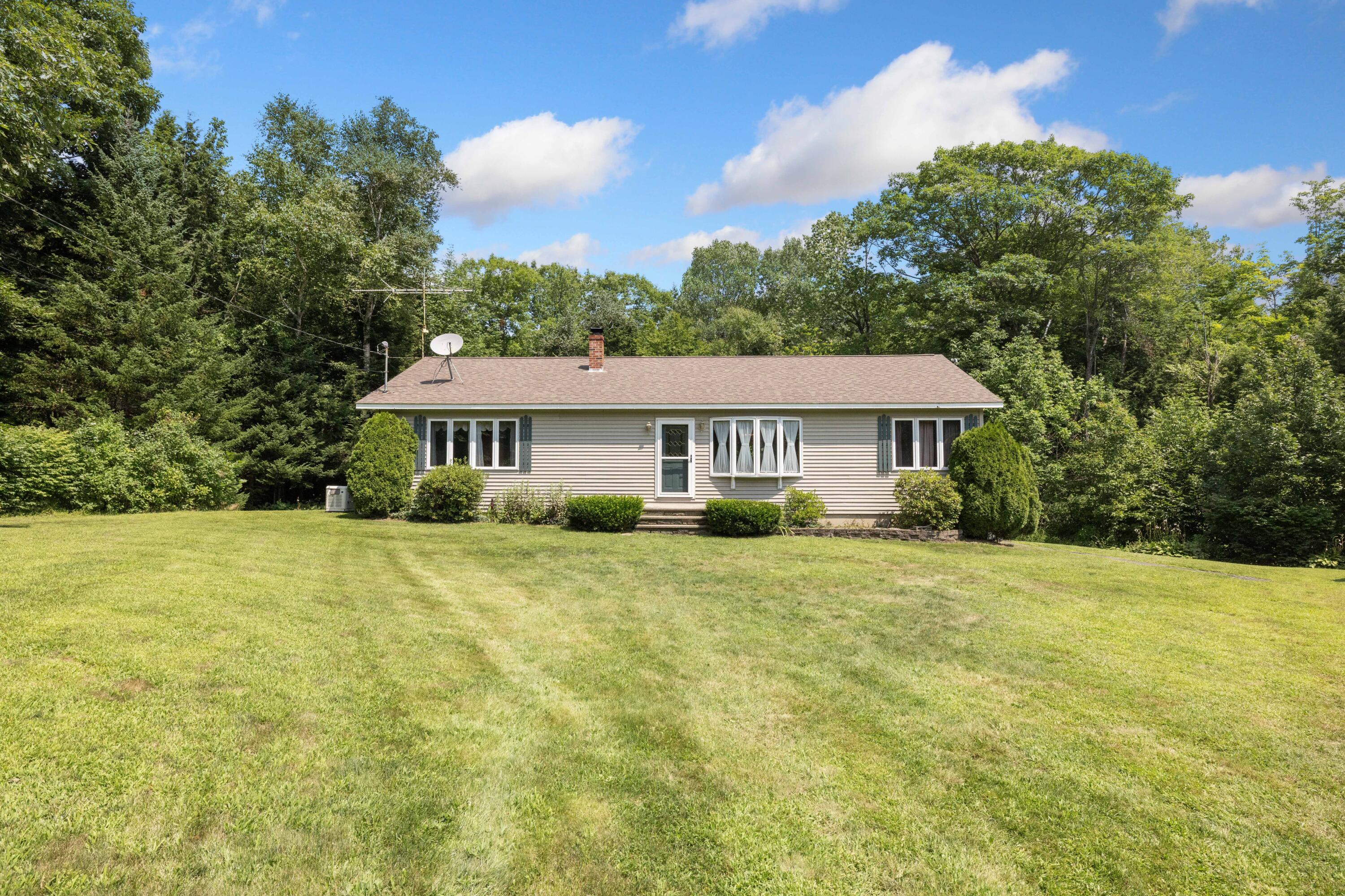 Toothaker Rd, Richmond, ME 04357
