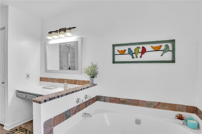 841 Sunset Cir, Townhouse with 3 bedrooms, 4 bathrooms and 2 parking in Cranberry Twp PA | Image 18