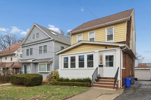 440 Brook Ave, Passaic, NJ, 07055-2445 | Card Image