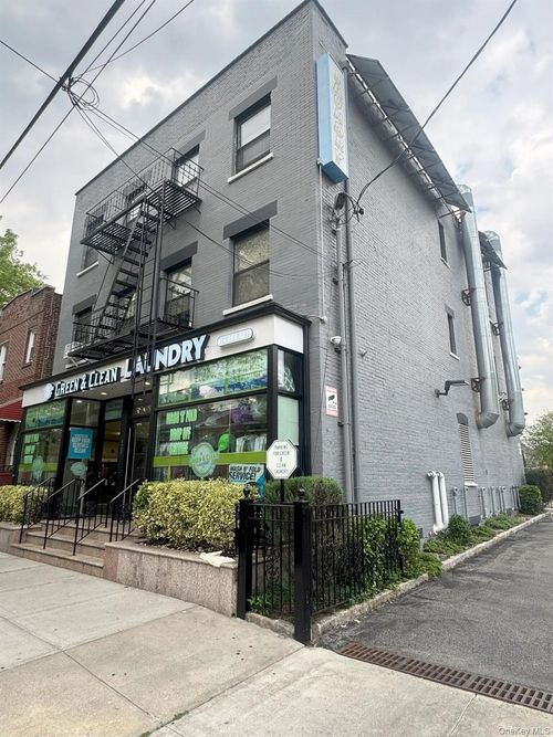 425 S 8th Ave, Mount Vernon, NY, 10550-4359 | Card Image