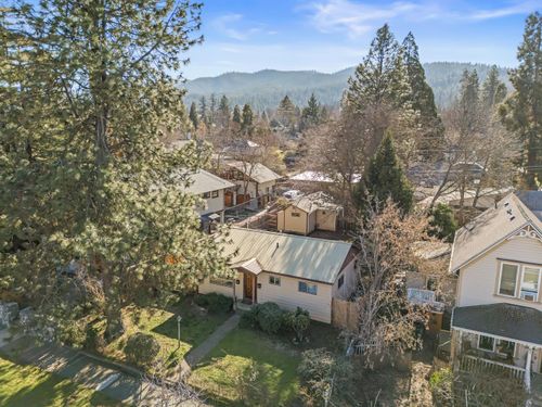 840 B St, Ashland, OR, 97520-2396 | Card Image
