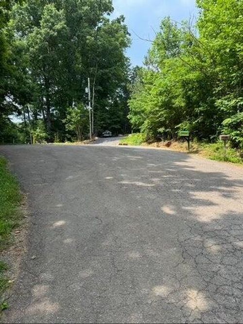 536 Geren Subdivision Ln, Decatur, TN, 37322-5851 | Card Image