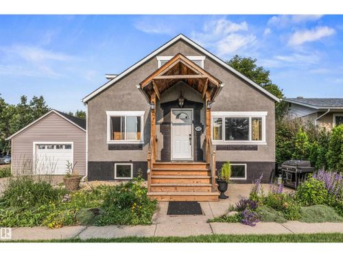 4917 50 St, Bruderheim, AB, T0B0S0 | Card Image