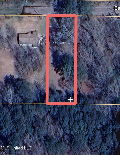 423 Bay Ave, Columbia, MS, 39429-7704 | Card Image