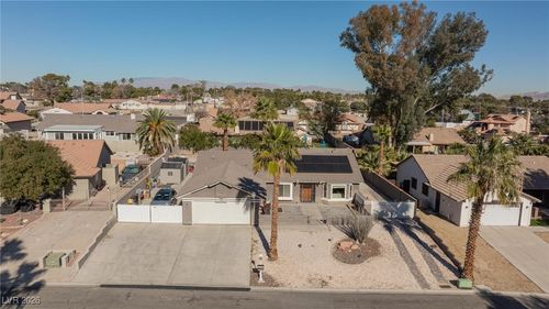 3216 Shadowridge Ave, Las Vegas, NV, 89120-3468 | Card Image