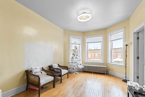 4920 W Iowa St, Chicago, IL, 60651-3112 | Card Image