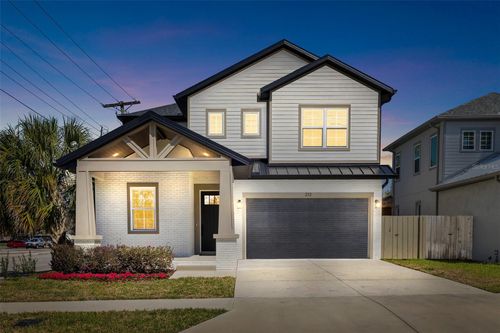 213 W Giddens Ave, TAMPA, FL, 33603-2030 | Card Image