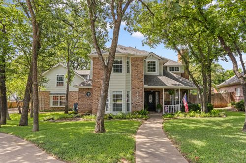 3826 Shady Meadow Dr, Grapevine, TX, 76051-7122 | Card Image