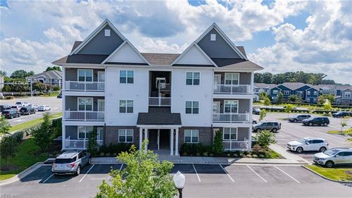 202-1724 Dromolin Dr, Virginia Beach, VA, 23456 | Card Image