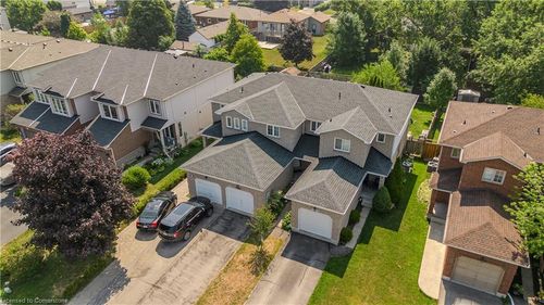 1386 Treeland St, Burlington, ON, L7R4P4 | Card Image