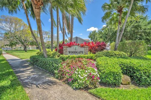 e-15743 Woodgate Pl, Sunrise, FL, 33326 | Card Image