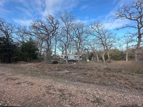 102 Rainbow Cir, Somerville, TX, 77879-5816 | Card Image