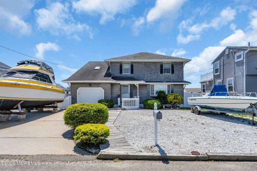 212 Cypress Dr, Bayville, NJ, 08721-3111 | Card Image