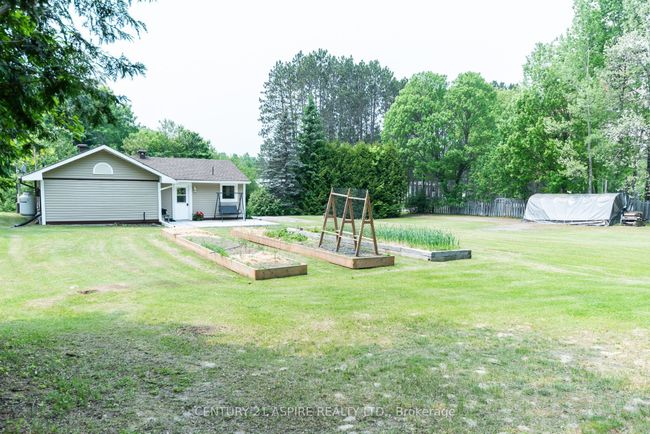 150 Hunts Rd, House other with 2 bedrooms, 1 bathrooms and 8 parking in Chalk River ON | Image 31