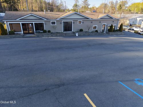 54 Mountain Rd Ext, Ravena, NY, 12143-2622 | Card Image