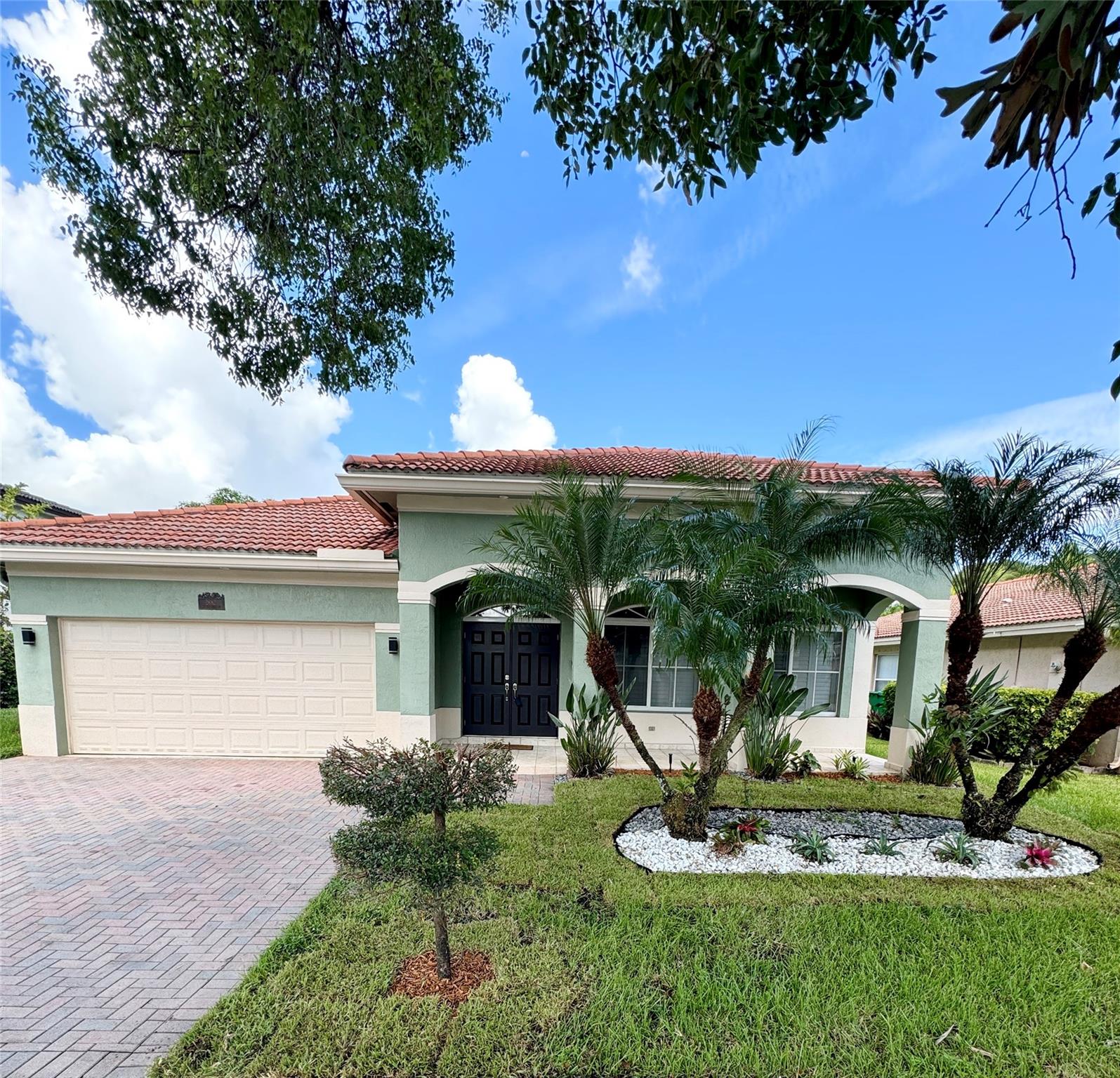 137th Ter, Miramar, FL 33027