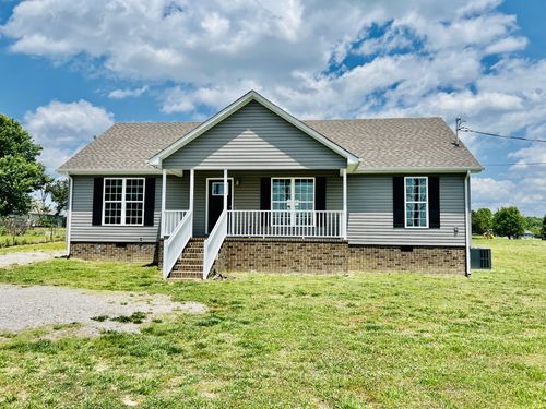 4560 Fall River Rd, Pulaski, TN, 38478-5614 | Card Image