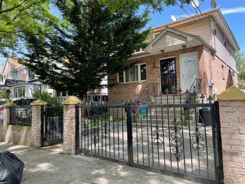 89-29 Moline St, Queens Village, NY, 11428-1441 | Card Image