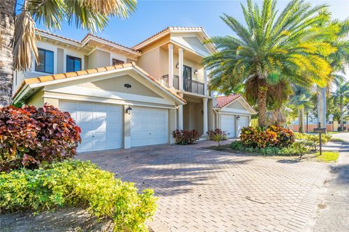 19529 Sw 80th Ct, Cutler Bay, FL, 33157-8007 | Card Image