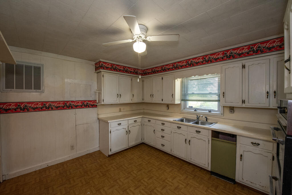 Residential in Slaughters 2