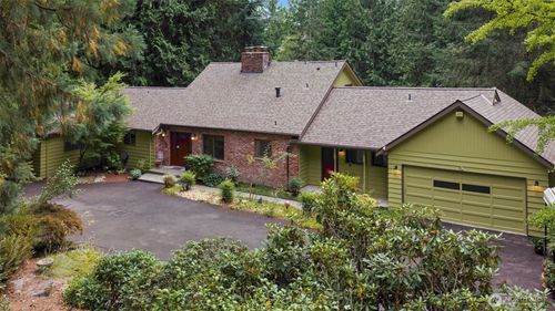 25235 Se Mirrormont Drive, Issaquah, WA, 98027 | Card Image