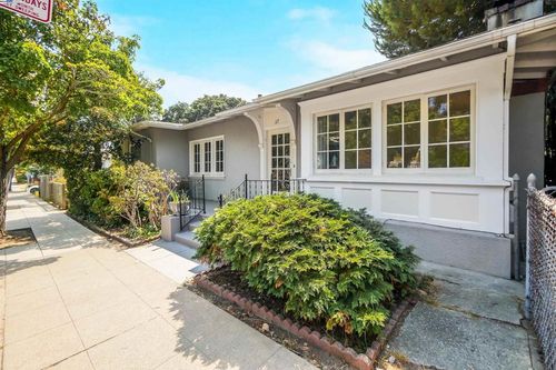57 Entrada Ave, Oakland, CA, 94611-4347 | Card Image
