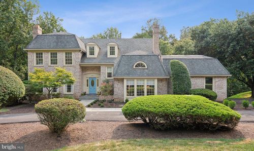 9217 Vendome Dr, BETHESDA, MD, 20817-4024 | Card Image