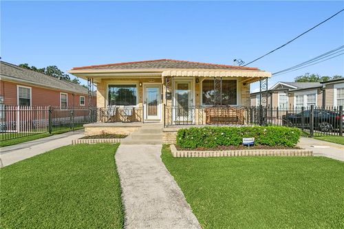 4940 Eastern St, New Orleans, LA, 70122-6209 | Card Image