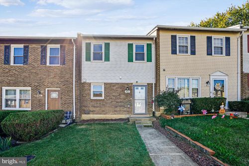 4613 Whitaker Pl, WOODBRIDGE, VA, 22193-3023 | Card Image