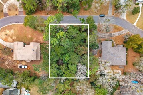107 Glen Hardie Dr, Fairhope, AL, 36532-3006 | Card Image