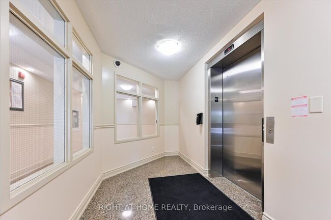 204 - 245 Pine Grove Rd, Condo with 2 bedrooms, 2 bathrooms and 1 parking in Vaughan ON | Image 20