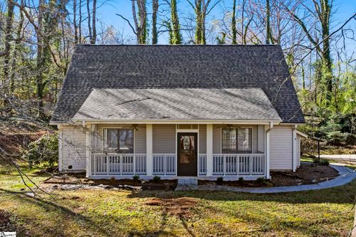 12 Coleman Dr, Travelers Rest, SC, 29690-9431 | Card Image