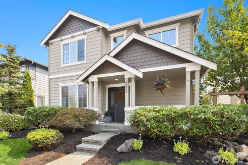 6522 W Crest View Loop Se, Snoqualmie, WA, 98065 | Card Image