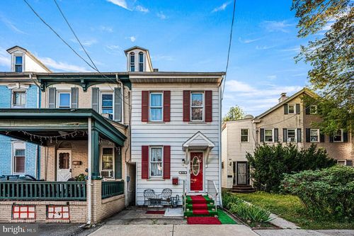 426 Cherry St, POTTSTOWN, PA, 19464-5936 | Card Image