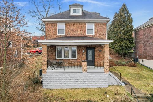 210 E Willock Rd, Brentwood, PA, 15227-3542 | Card Image