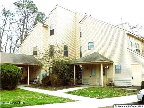 106 Daffodil Dr, Jackson, NJ, 08527-4121 | Card Image